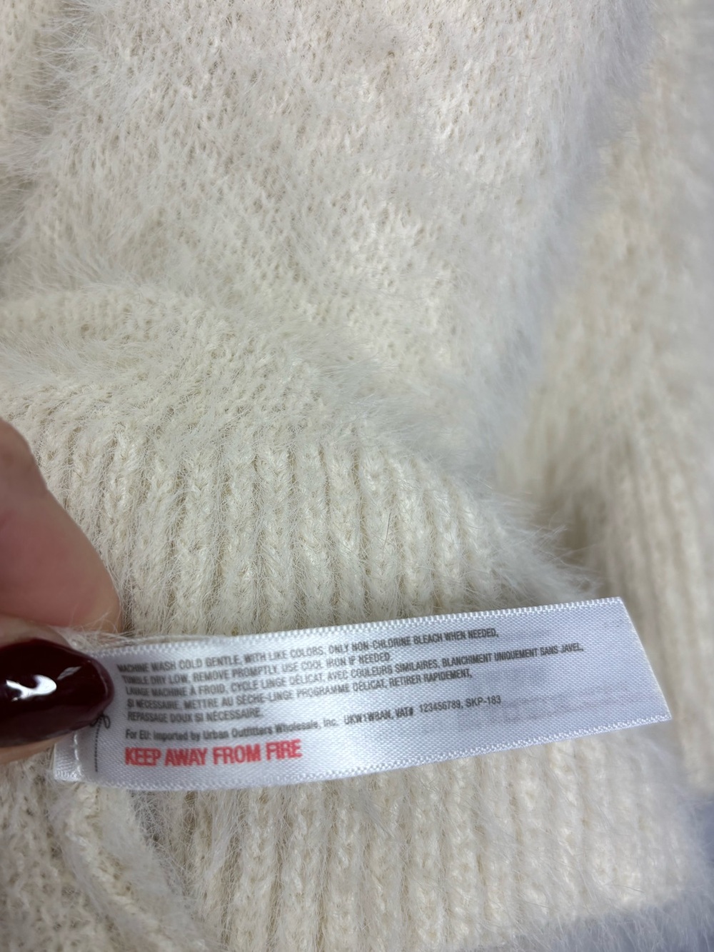 Anthropologie Falling Snow Ruffled Poncho Akemi + Kin O/S - Picture 5 of 6